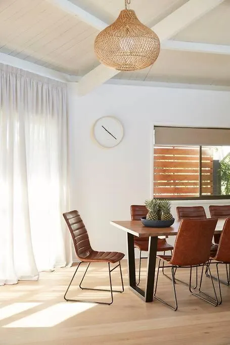 Barefoot Bungalow - Beachfront Byron Bay 0*,