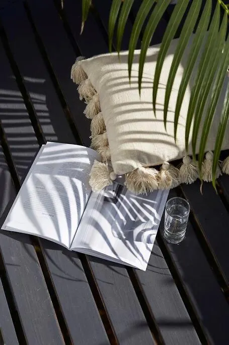 Barefoot Bungalow - Beachfront Byron Bay 0*,  Australia
